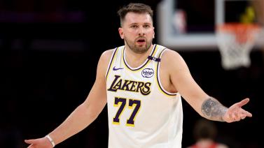 包括假新闻 包括假新闻